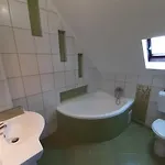 Estike Merevfalú Kerti Medencével Zamárdi