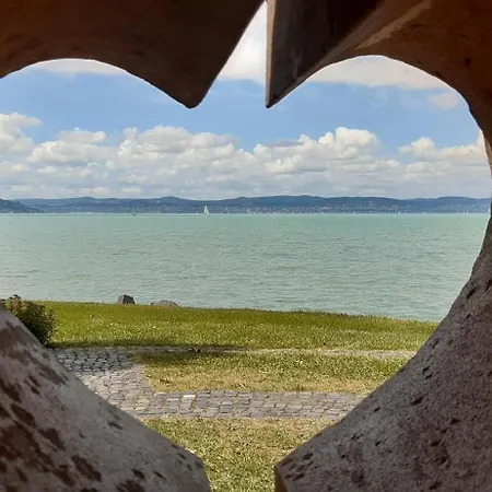 Estike Merevfalú Kerti Medencével * Zamárdi